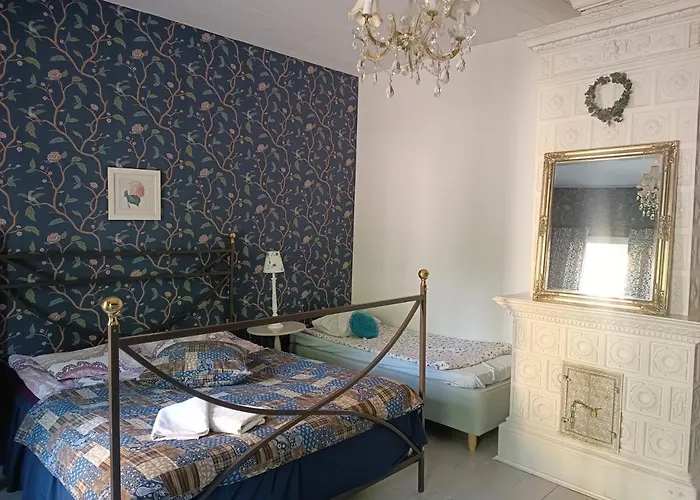 Rebecca بيت ضيافة *